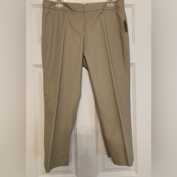 NWT Tahari Capri Pants - Picture 2 of 7